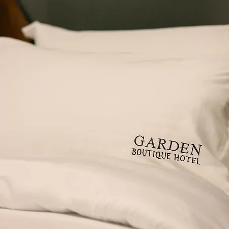 Garden Boutique 4* 地拉那
