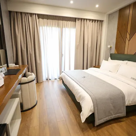 Garden Boutique 酒店 地拉那