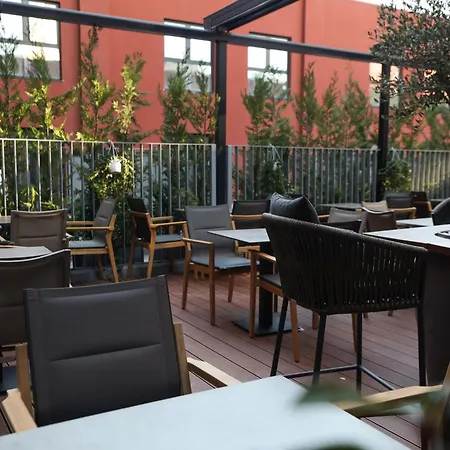 Отель Garden Boutique 4*