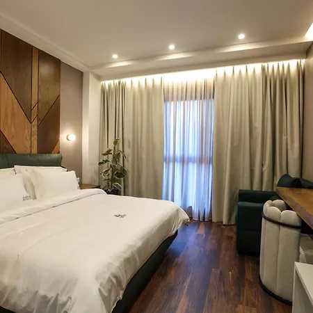 Garden Boutique 4* تيرانا